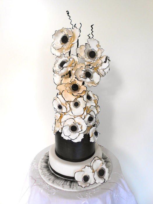 Высокий свадебный торт